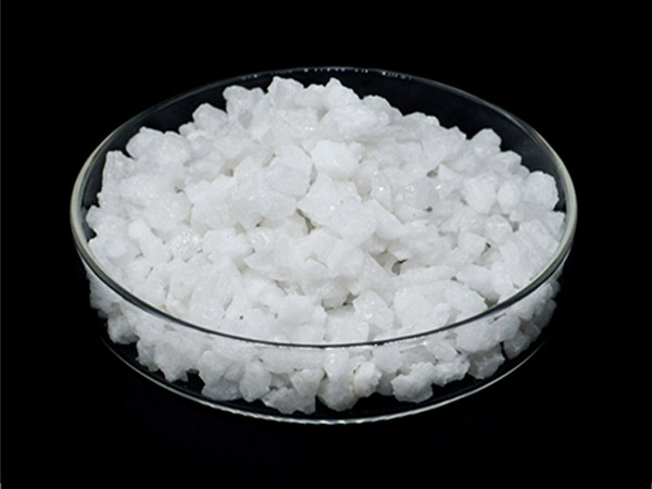 耐火白刚玉浇注料